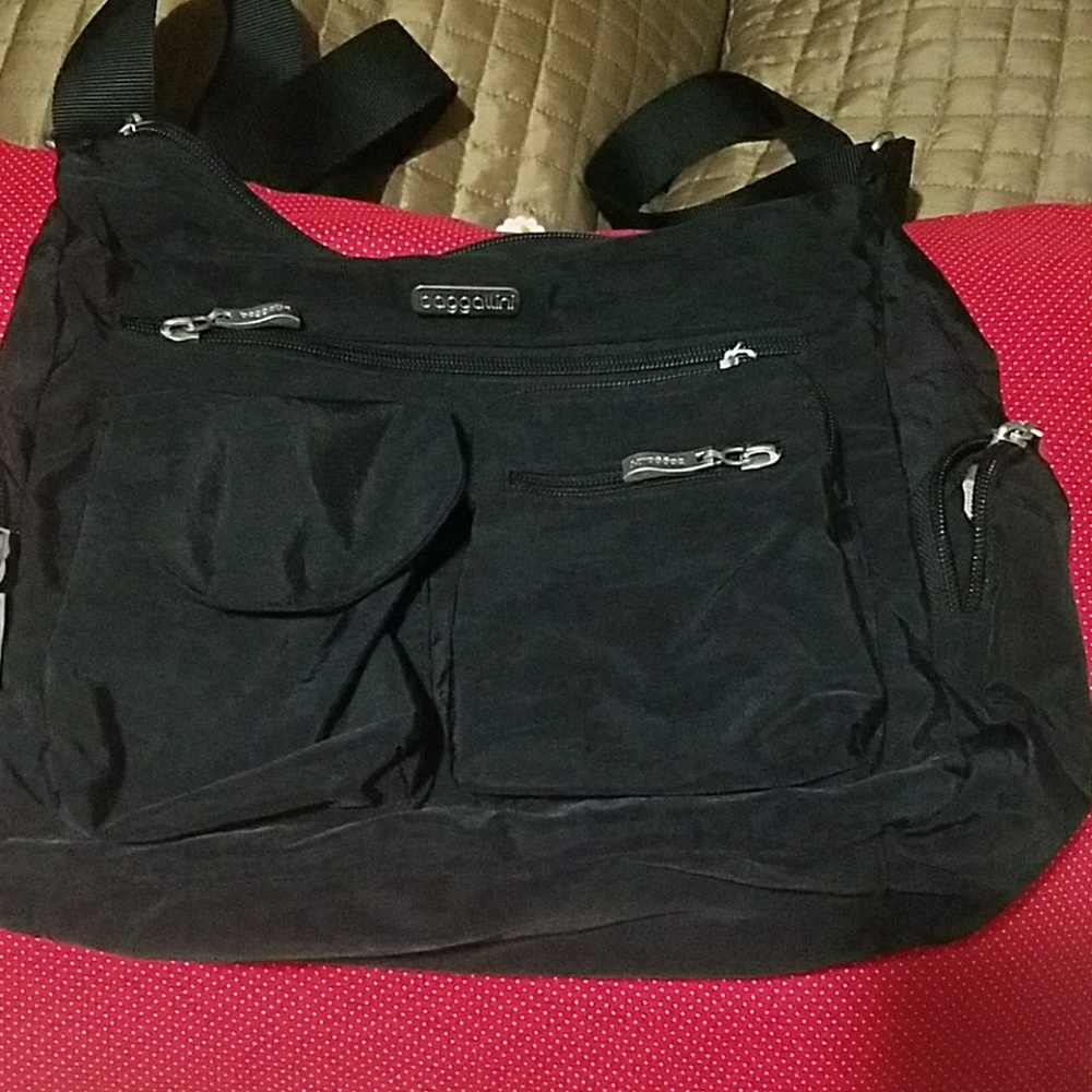Black Baggalluni crossbody great condition bag